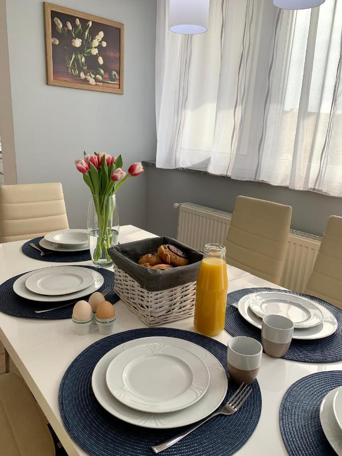 Modern Two Bedroom Flat With Balcony Lenti Ngoại thất bức ảnh